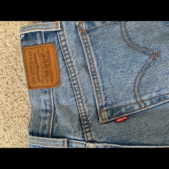 Levi’s premium wedgie jeans light wash - Picture 2 of 5